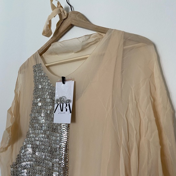 LIMITED EDITION CONTRASTING DRESS - Picture 16 of 16